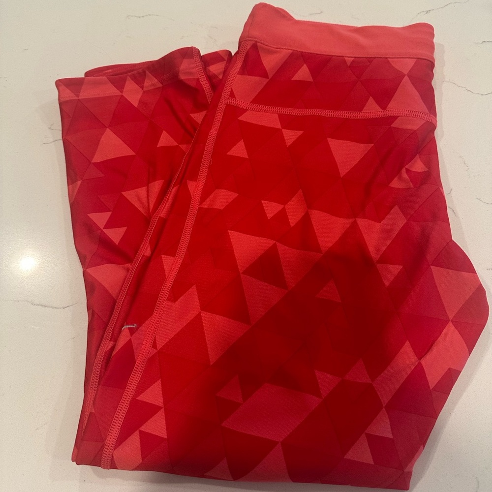 Nike Geometric Triangle Pattern Leggings